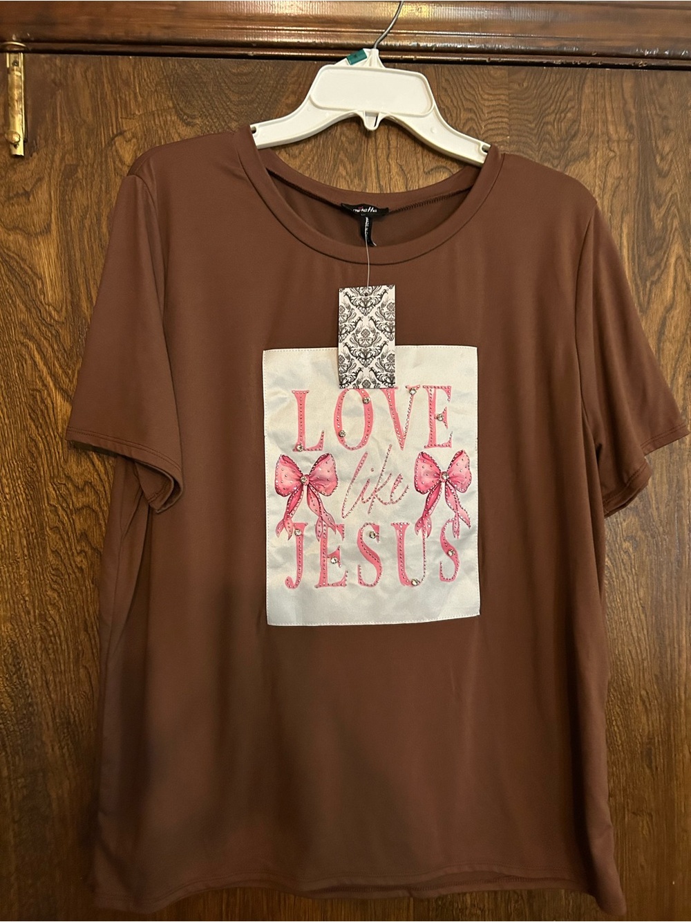 Brown Short-Sleeve Tee with Pink 'Love Like Jesus' Graphic